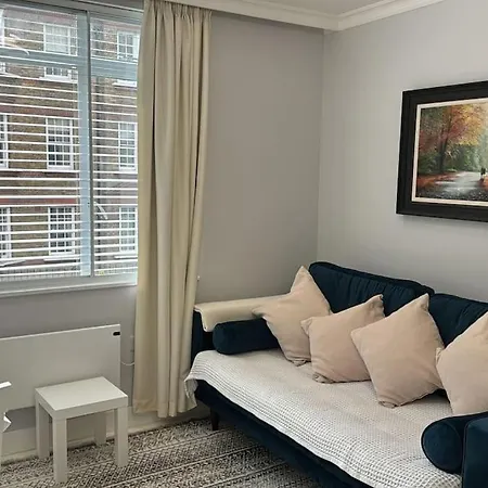 1 Bedroom Luxury Flat In Kensington Londra Esterno foto
